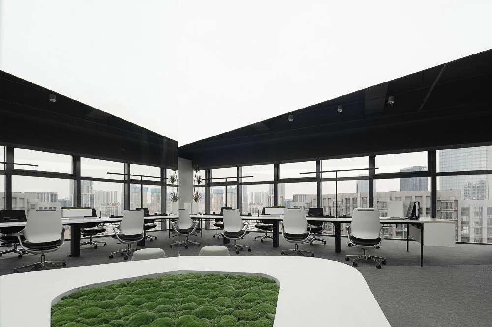 設(shè)計(jì)辦公室的過程中，我們應(yīng)該注意哪些方面?