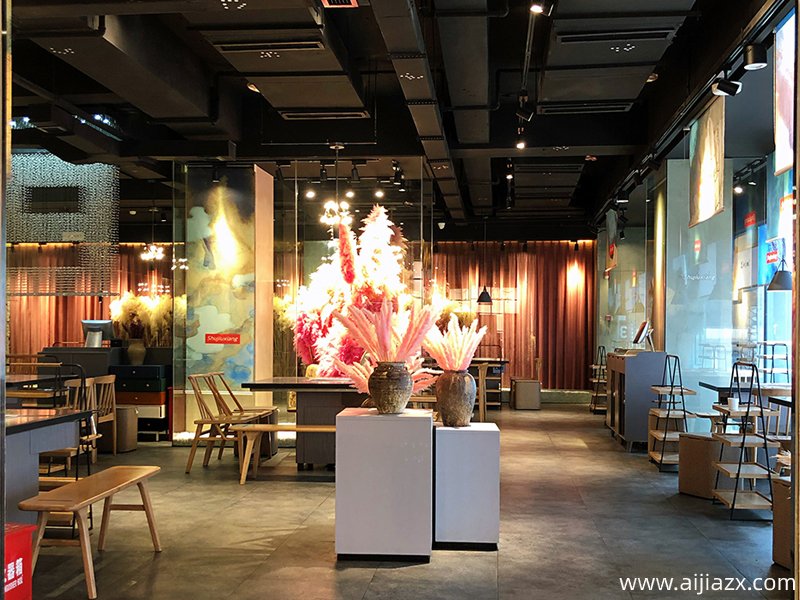 如何正確對(duì)鄭州火鍋店設(shè)計(jì)